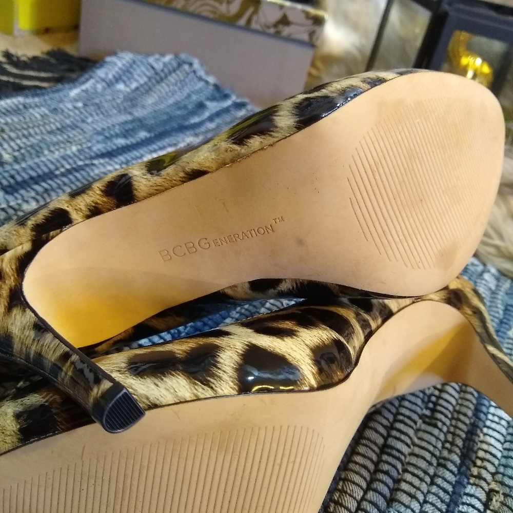 Bcbgeneration Nwot Leopard Print Platform Heels - image 4